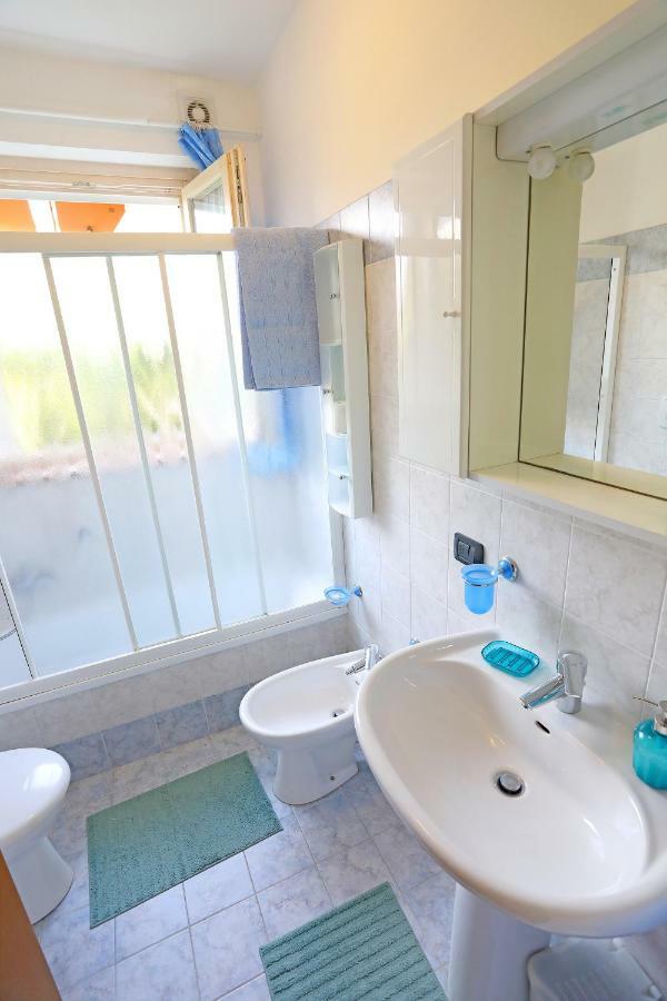 Апартаменты Casa Vacanze I Borghi Salionze Экстерьер фото