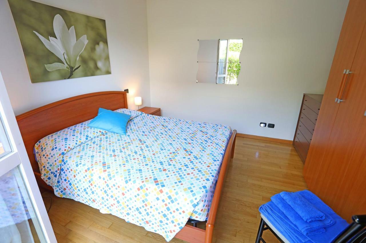 Апартаменты Casa Vacanze I Borghi Salionze Экстерьер фото